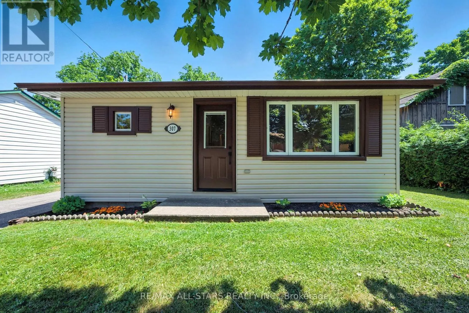 307 COCHRANE STREET