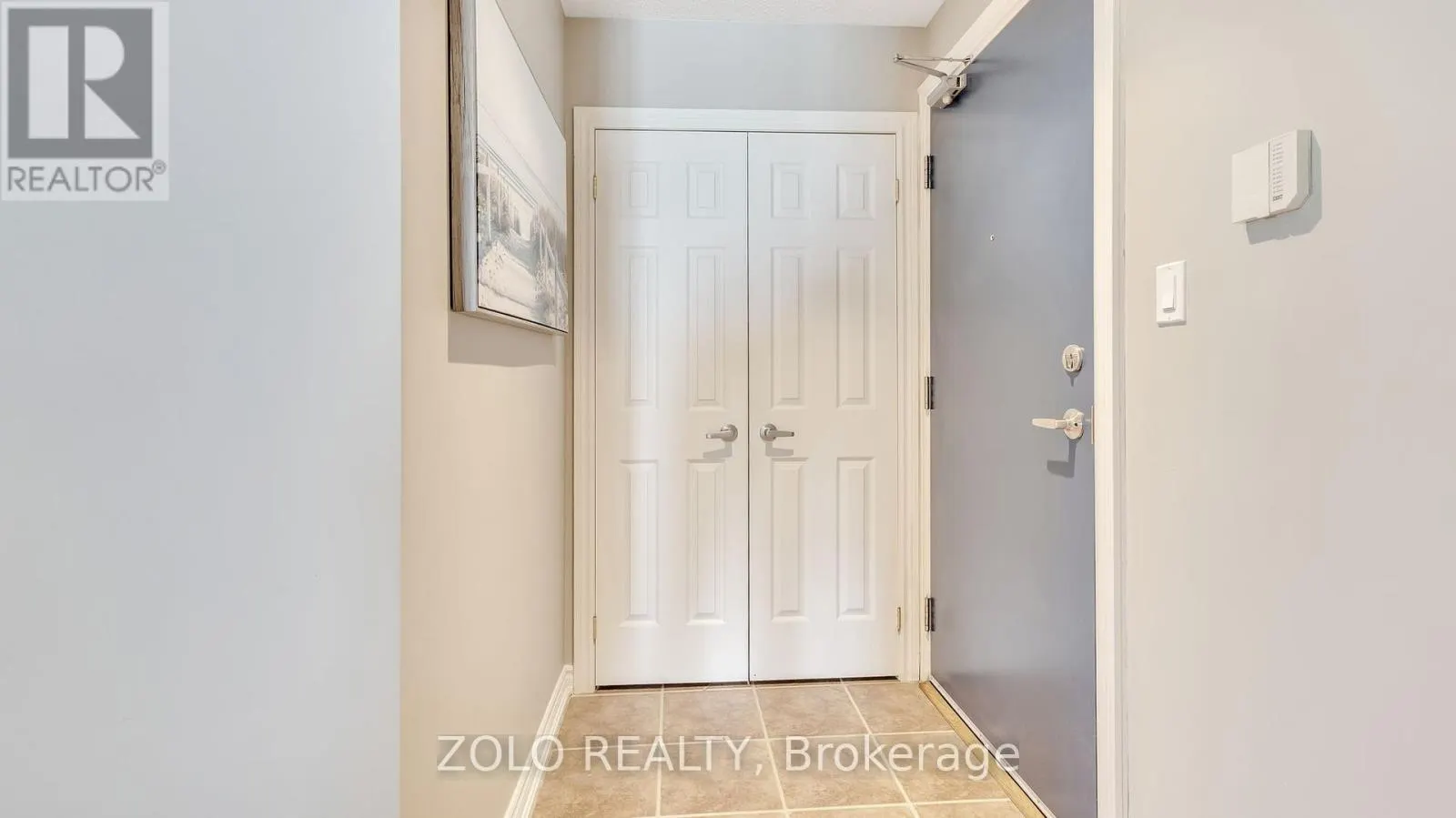 301 - 395 LAKEBREEZE DRIVE