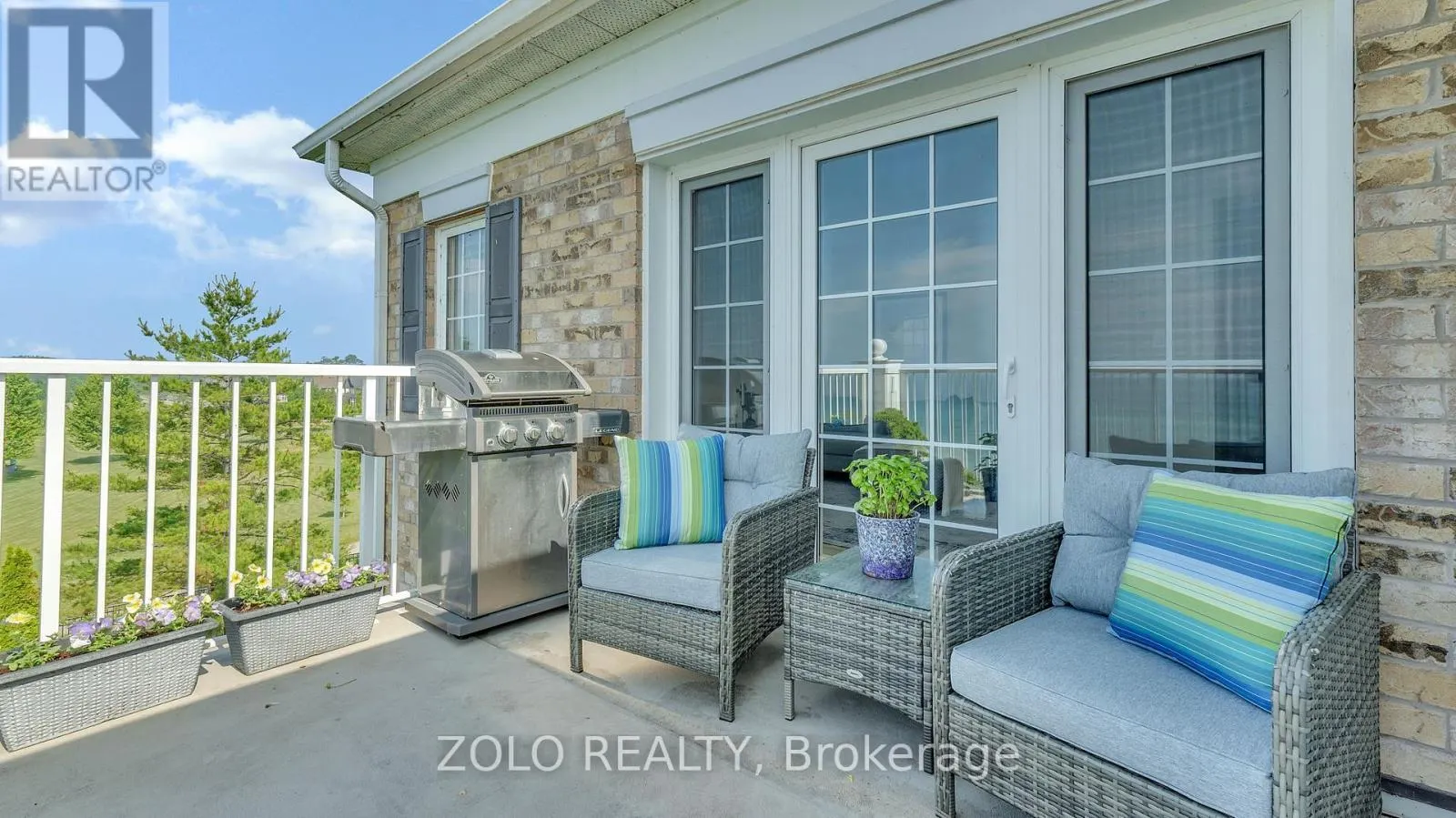 301 - 395 LAKEBREEZE DRIVE