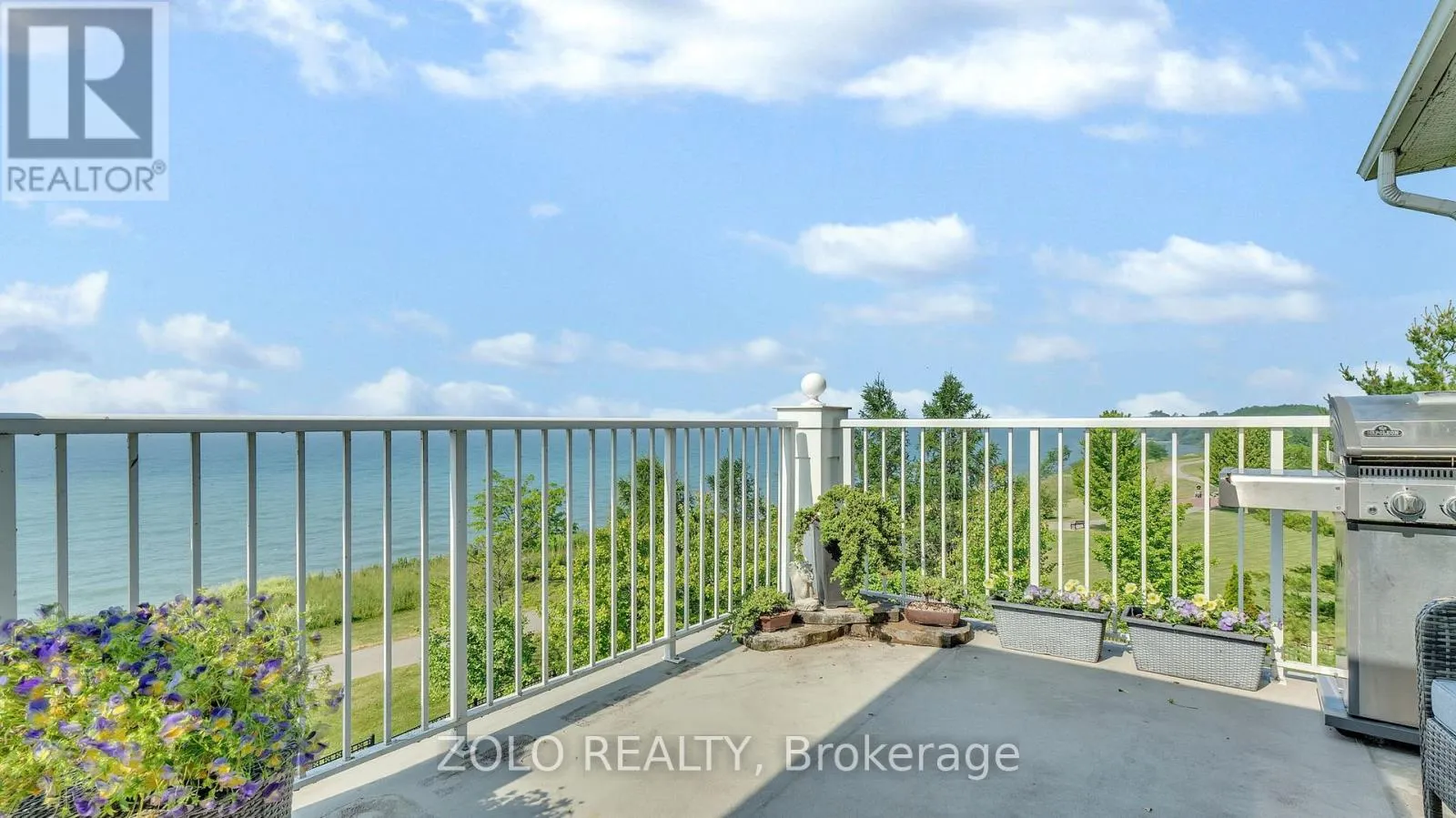301 - 395 LAKEBREEZE DRIVE