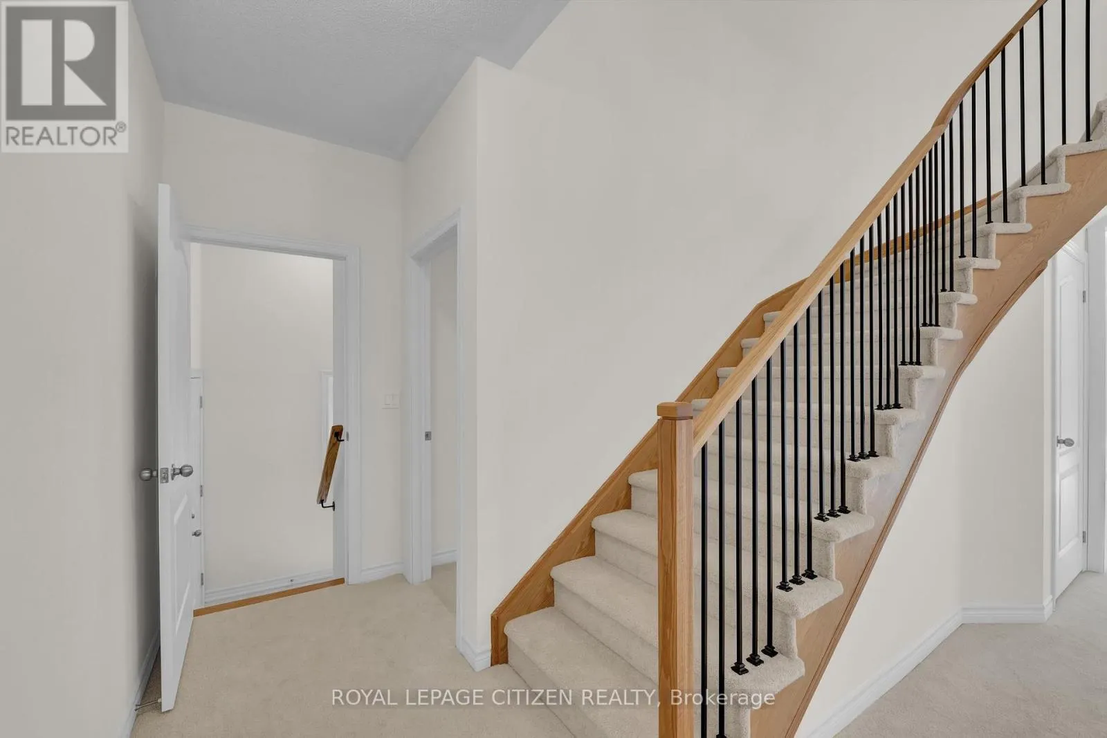 98 NORTH GARDEN BOULEVARD W