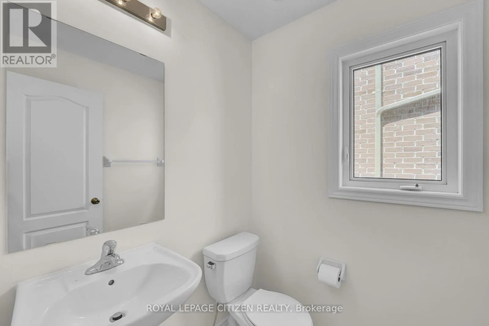 98 NORTH GARDEN BOULEVARD W