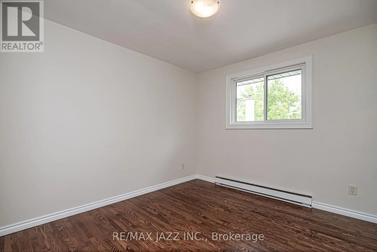 355 OSHAWA BOULEVARD N