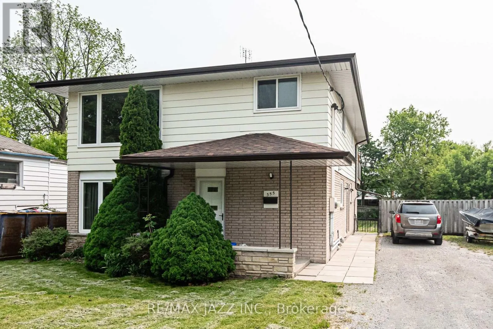 355 OSHAWA BOULEVARD N