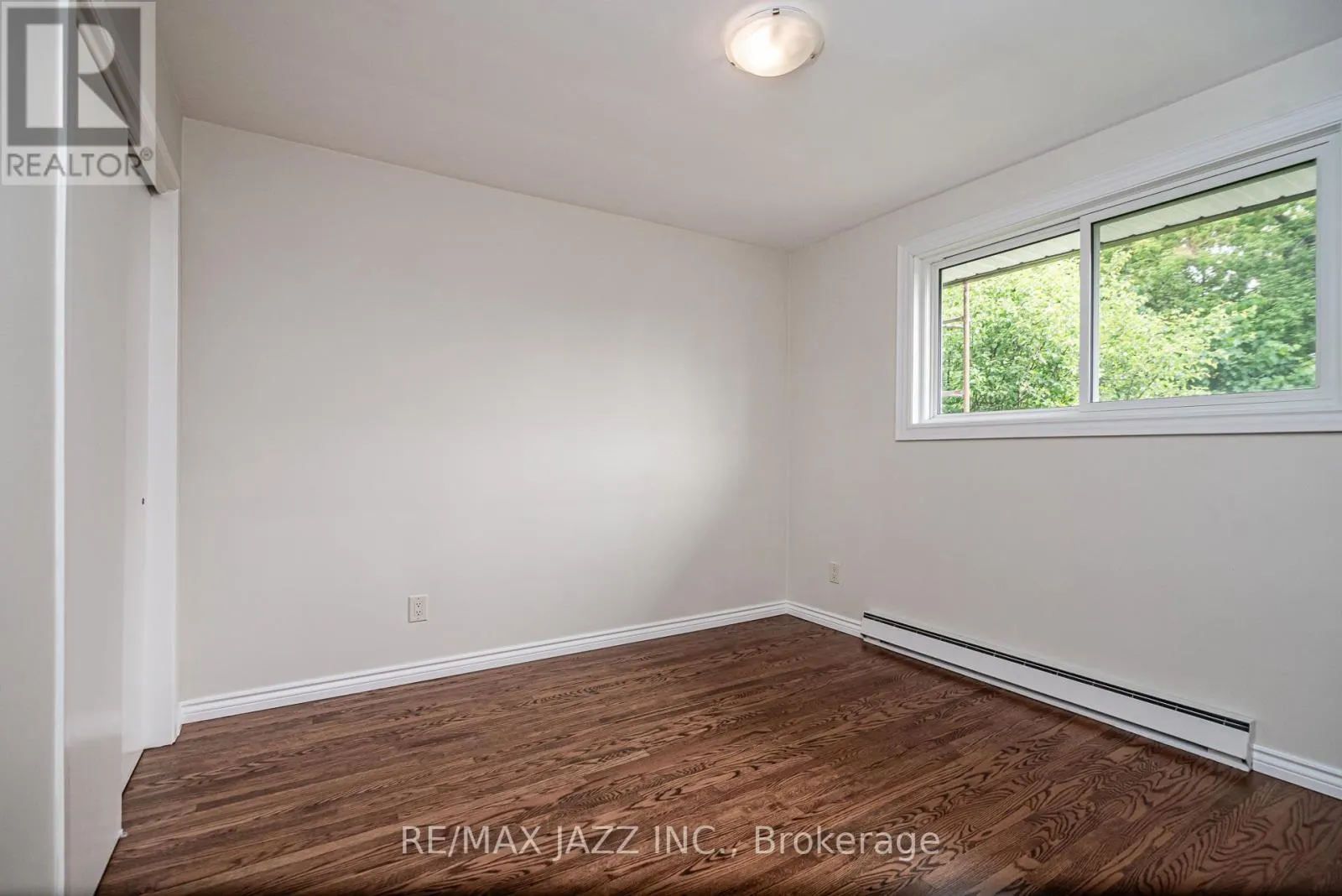 355 OSHAWA BOULEVARD N