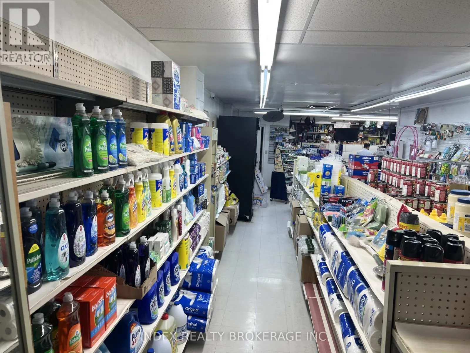 2 - 300 DUNDAS STREET E