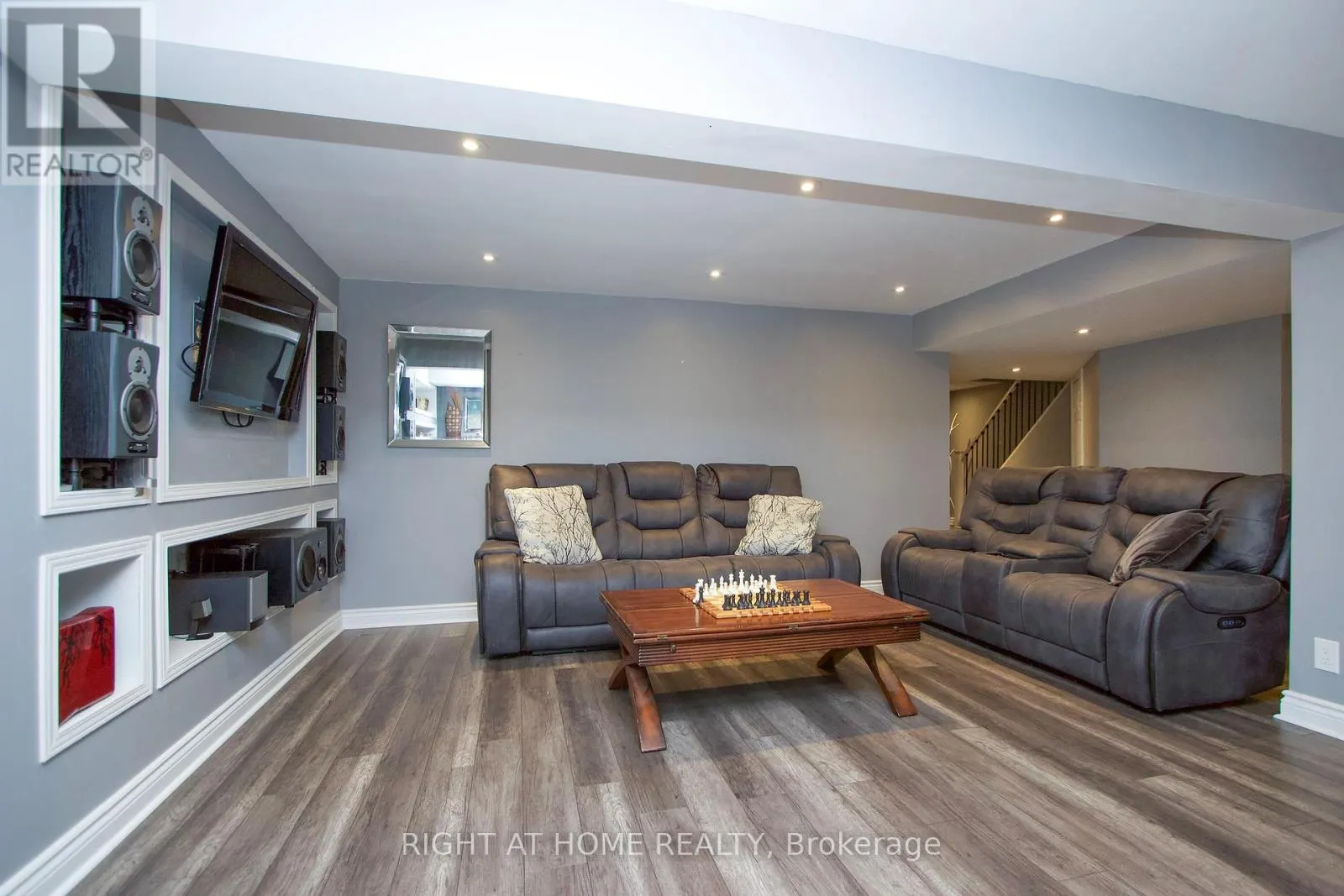 99 HOCKLEY AVENUE