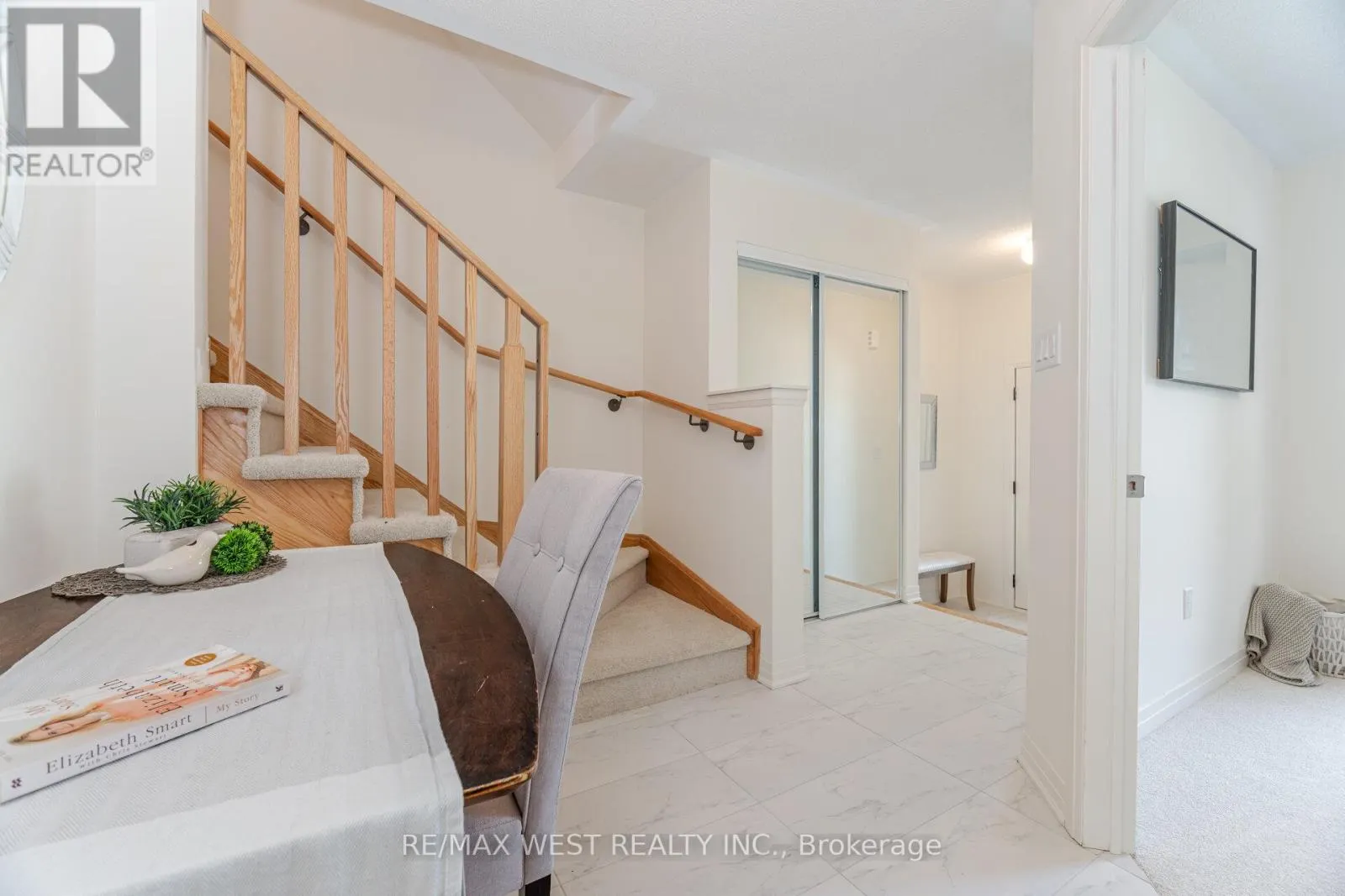 1563 GREEN ROAD