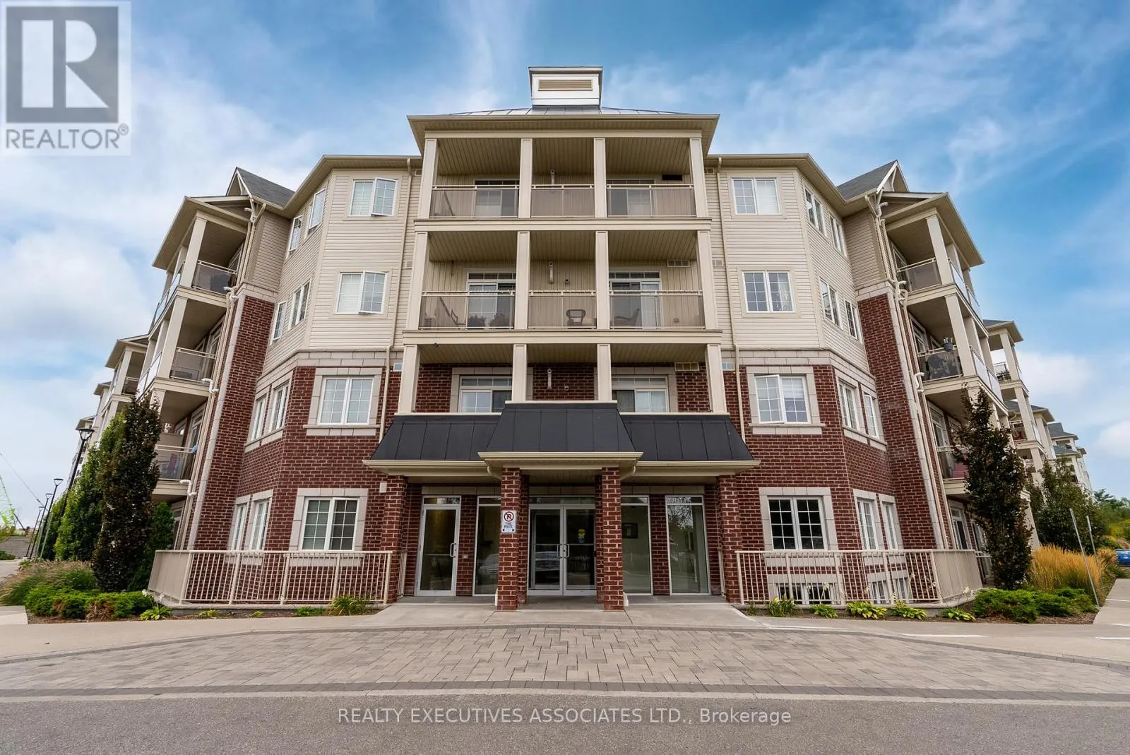 411 - 84 ASPEN SPRINGS DRIVE, #411