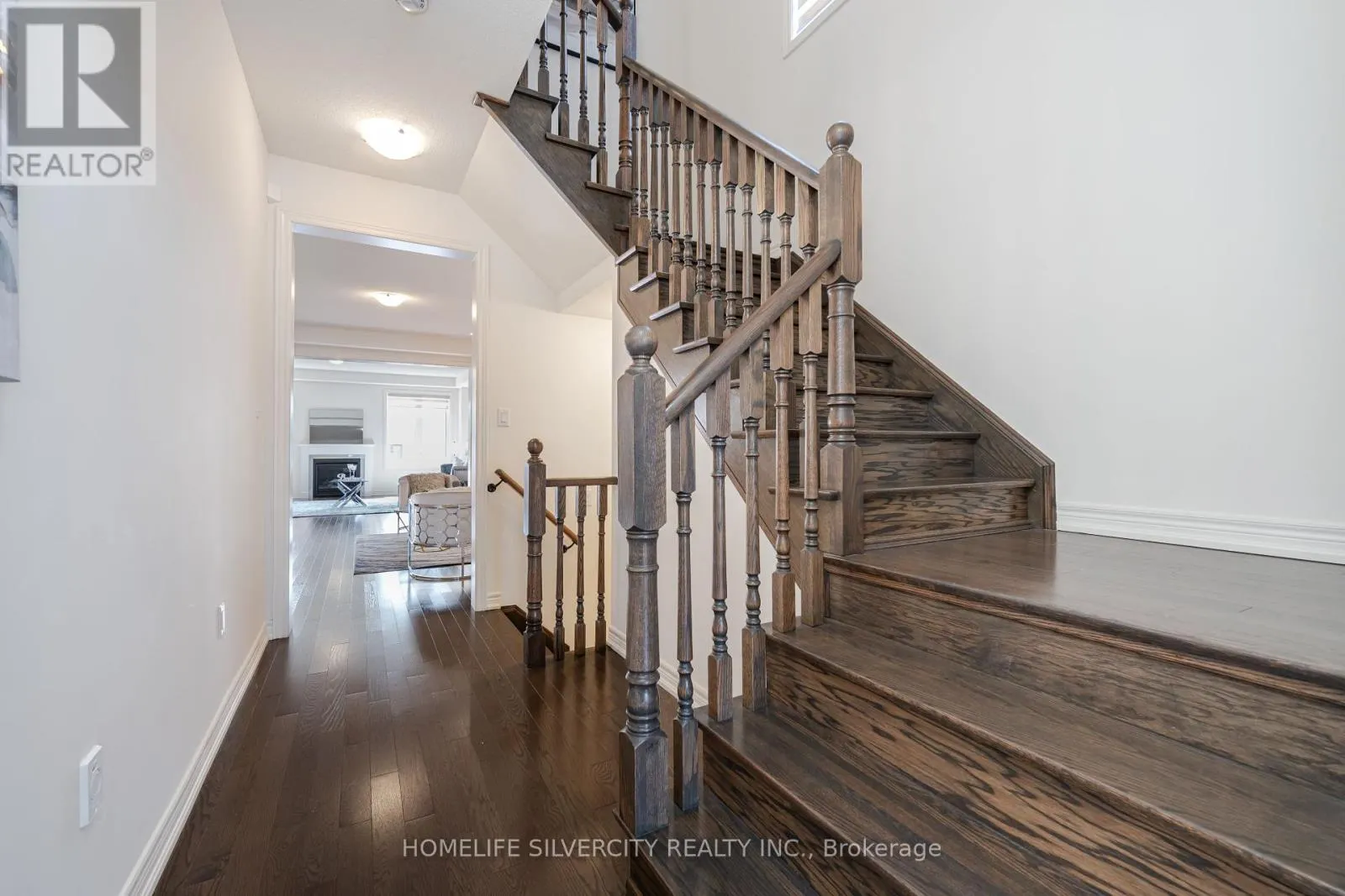 24 DUMAINE STREET