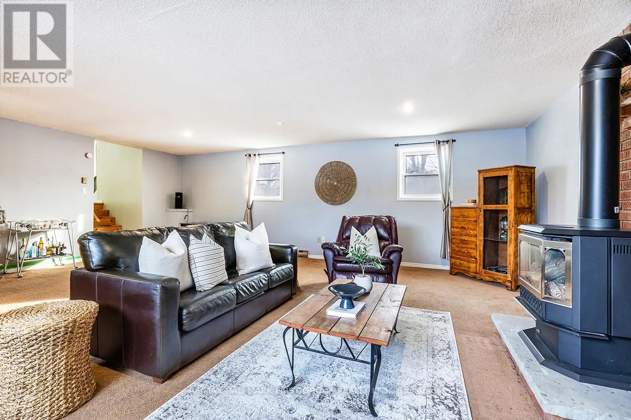 11 RIVERVIEW DRIVE
