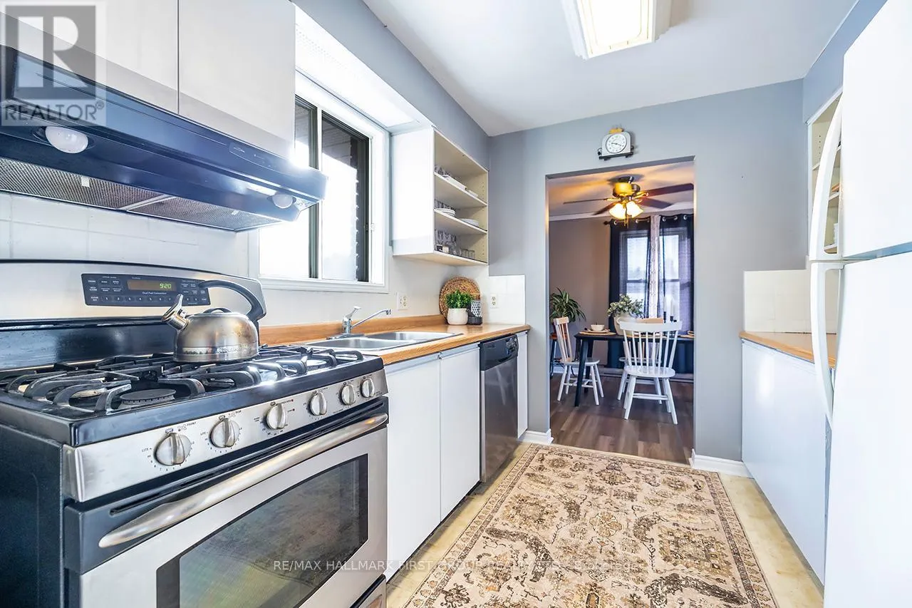 11 RIVERVIEW DRIVE