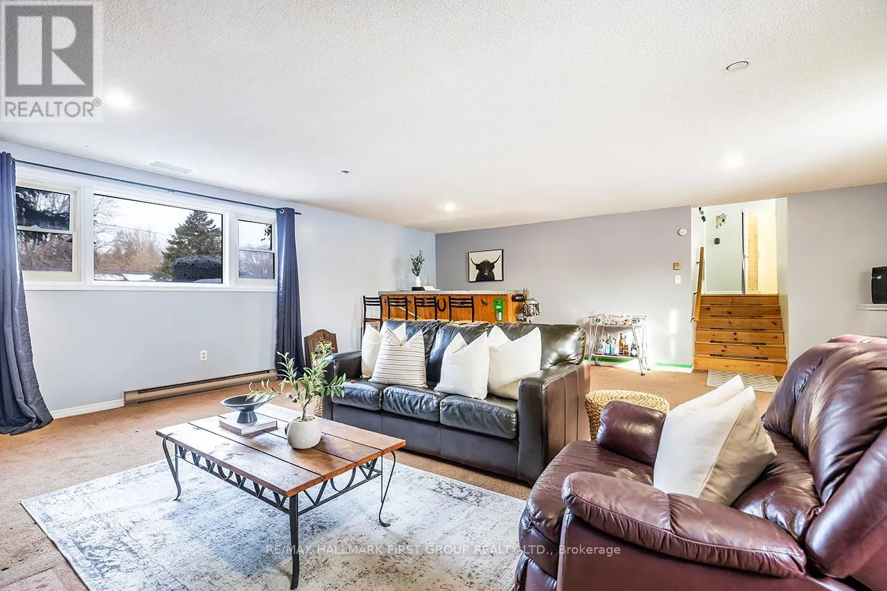 11 RIVERVIEW DRIVE
