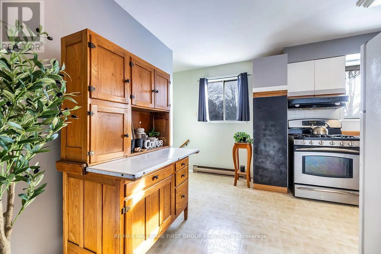 11 RIVERVIEW DRIVE