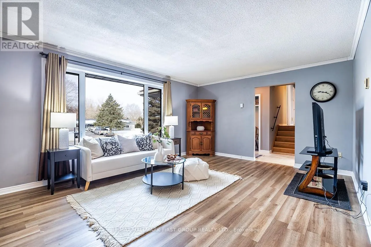 11 RIVERVIEW DRIVE