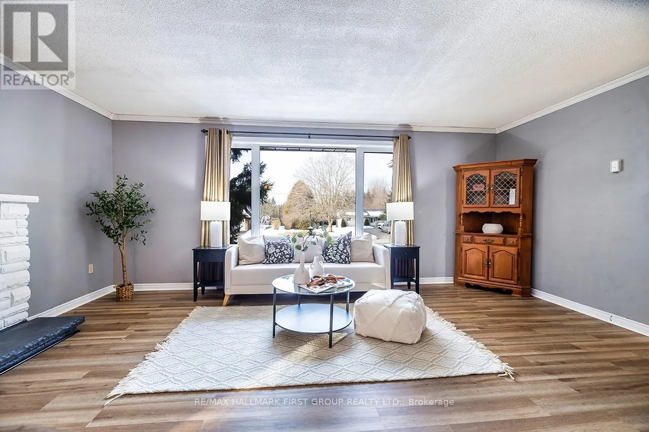 11 RIVERVIEW DRIVE
