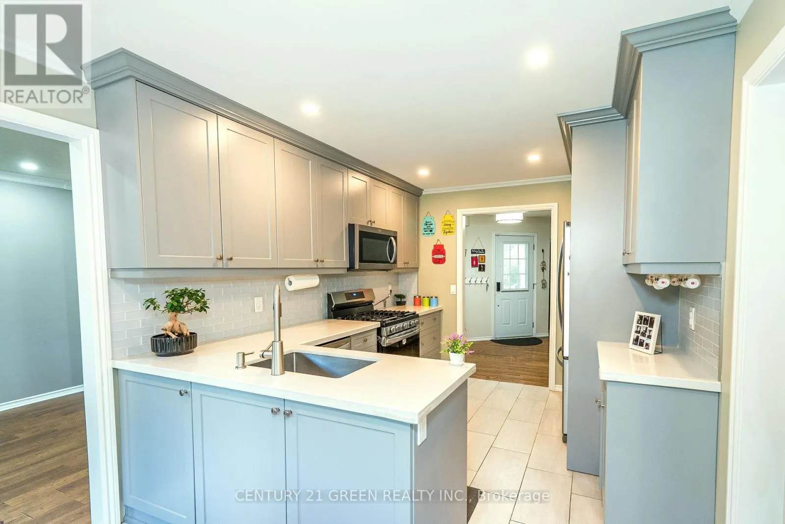 13 ALDERBROOK DRIVE