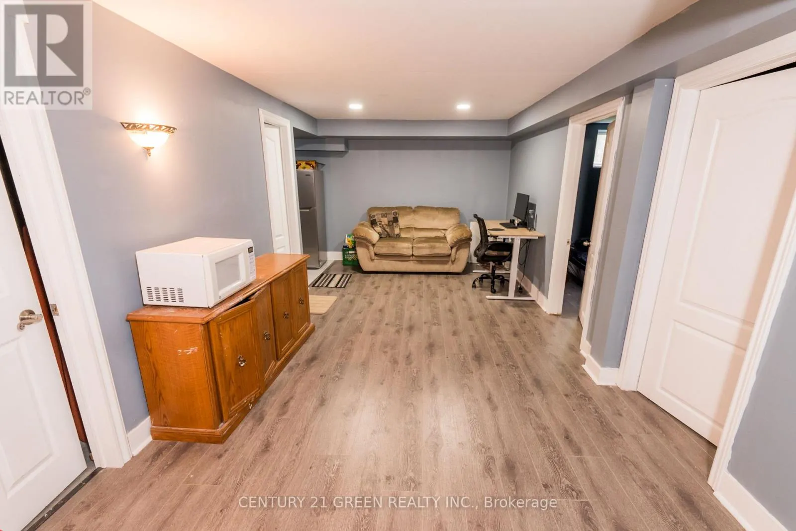 13 ALDERBROOK DRIVE
