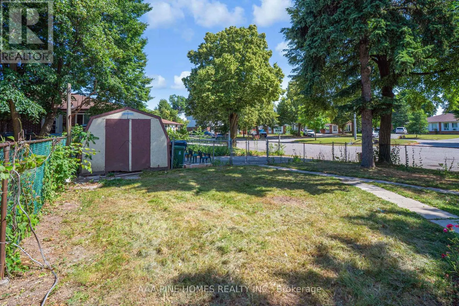 59 BURKWOOD CRESCENT