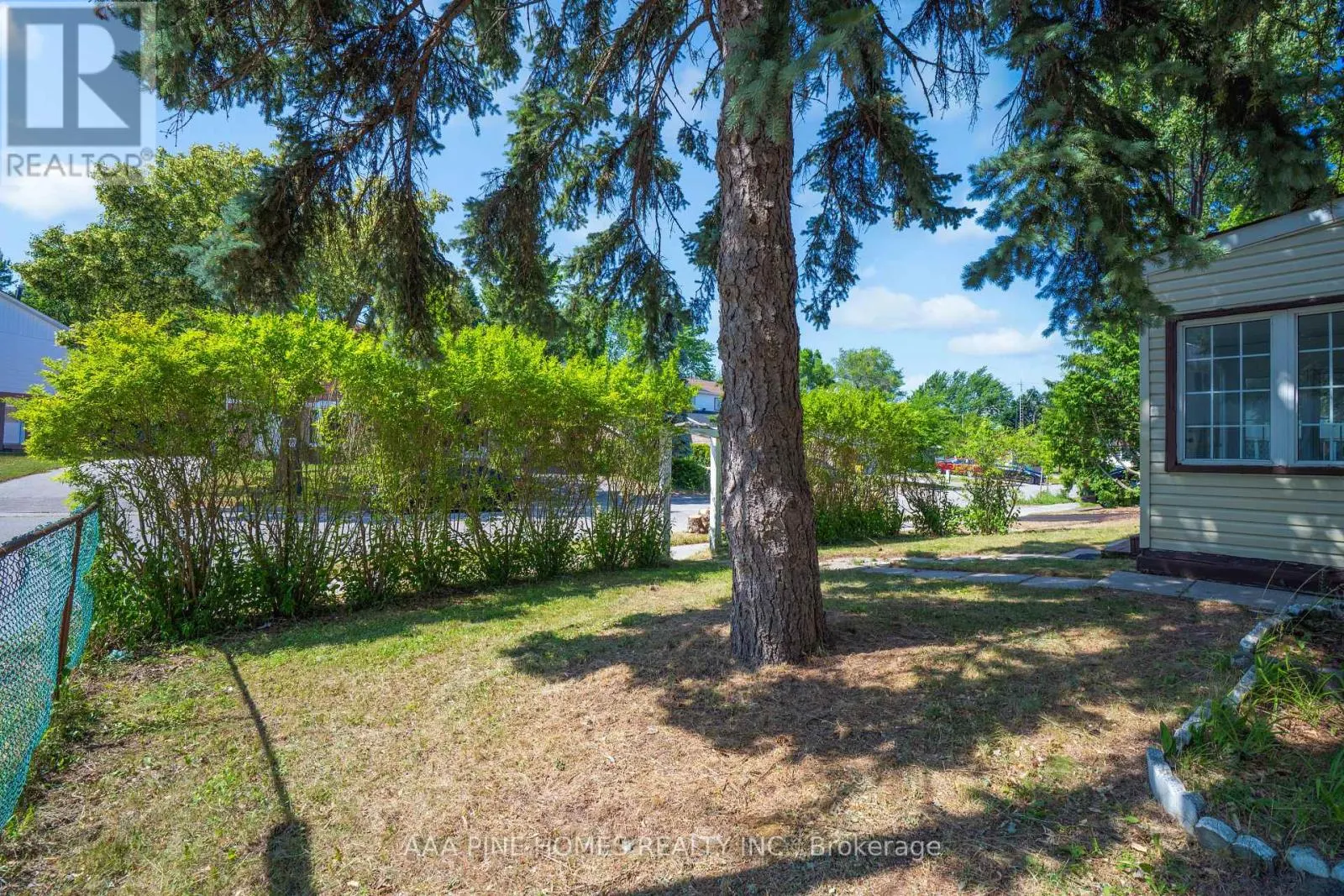 59 BURKWOOD CRESCENT