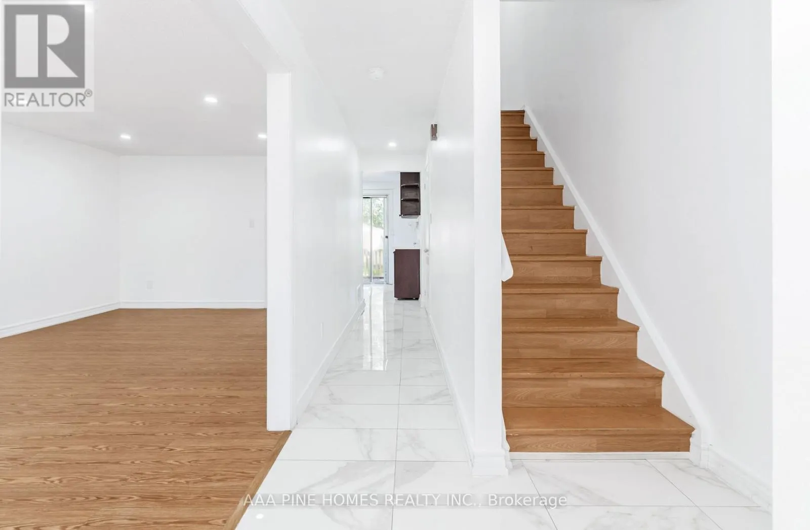 59 BURKWOOD CRESCENT