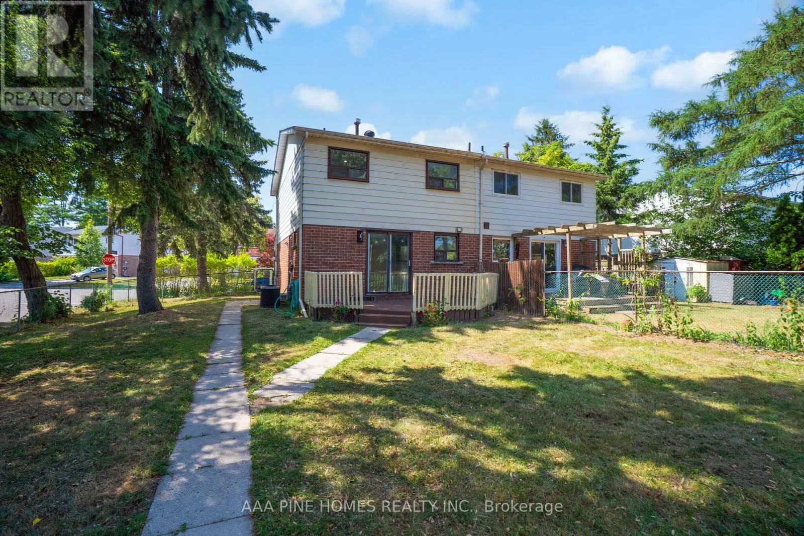59 BURKWOOD CRESCENT