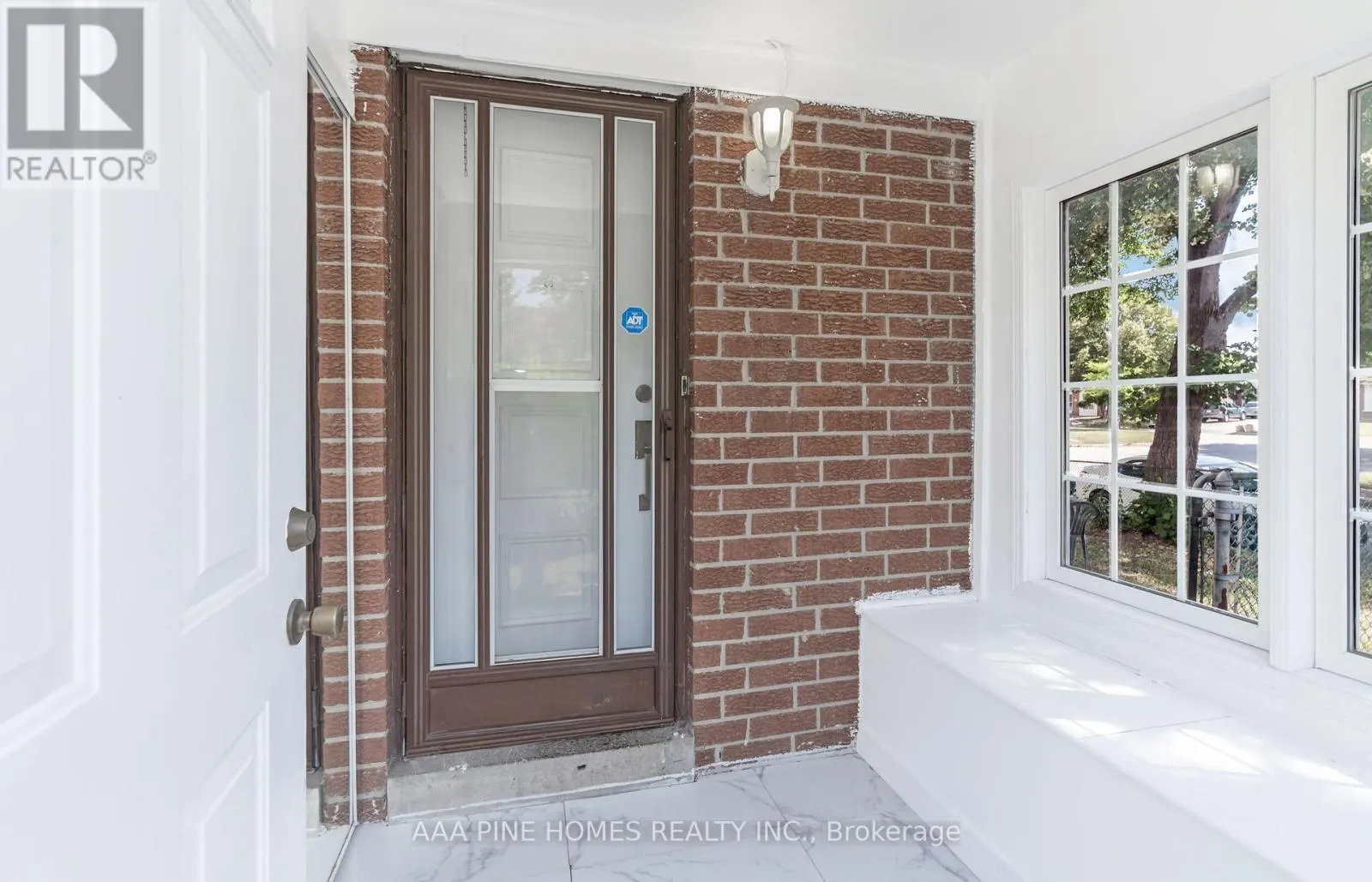 59 BURKWOOD CRESCENT