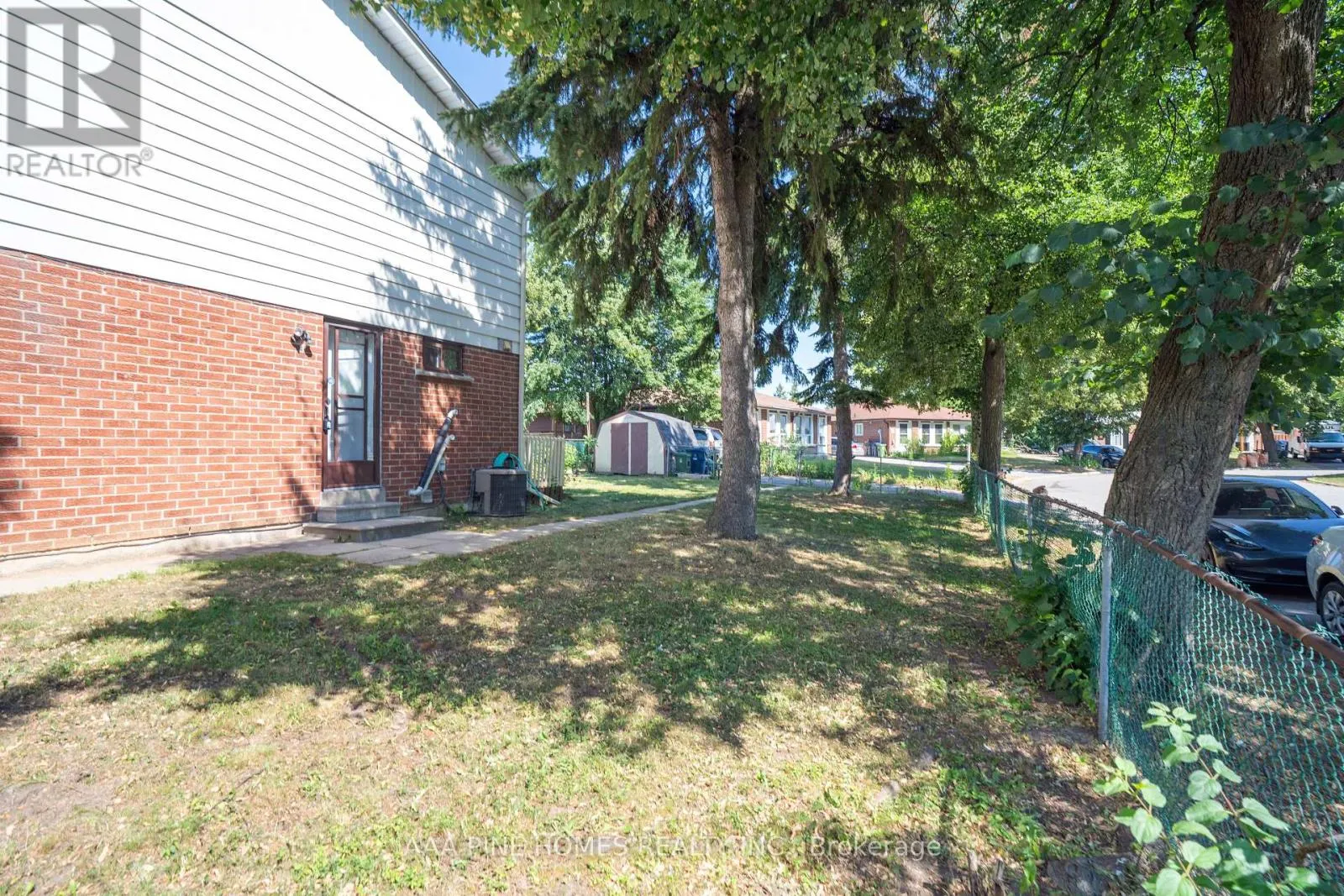 59 BURKWOOD CRESCENT