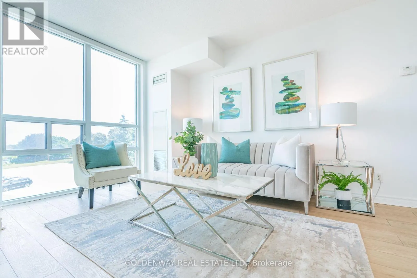305 - 68 GRANGEWAY AVENUE