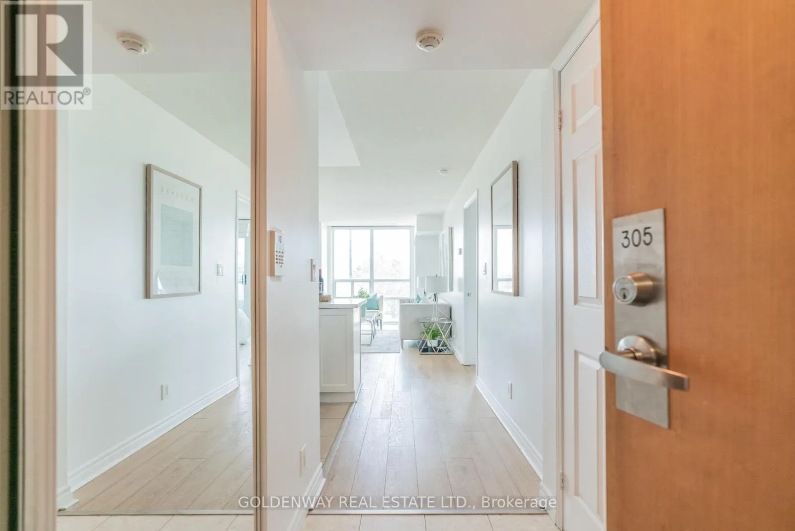 305 - 68 GRANGEWAY AVENUE