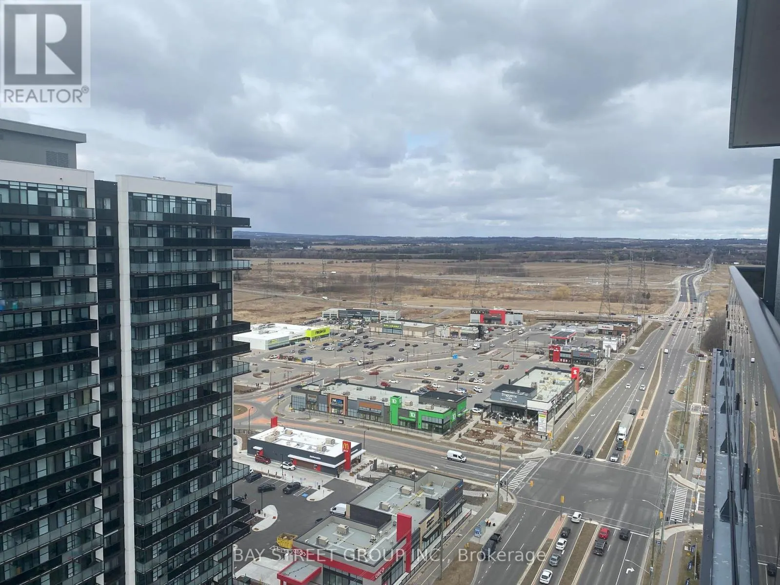 2520 - 2545 SIMCOE STREET N