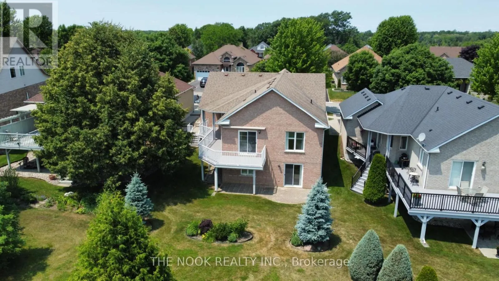 33 COMMONS BOULEVARD