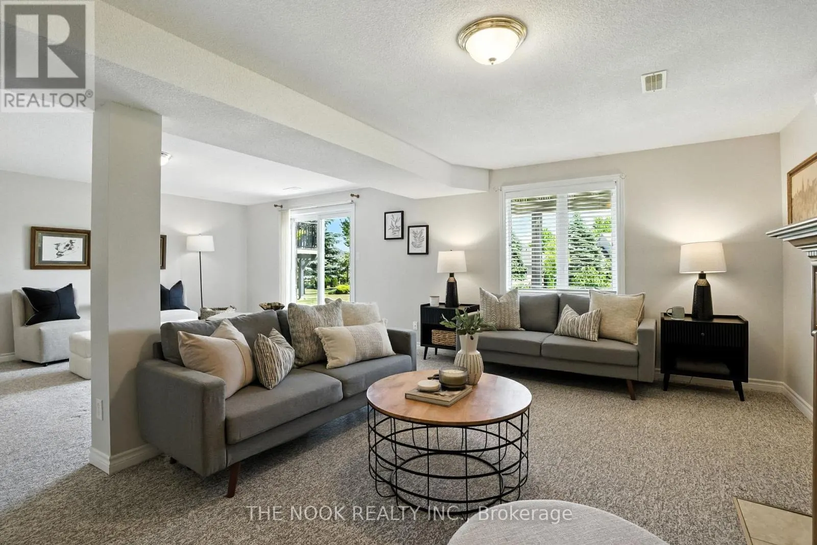 33 COMMONS BOULEVARD