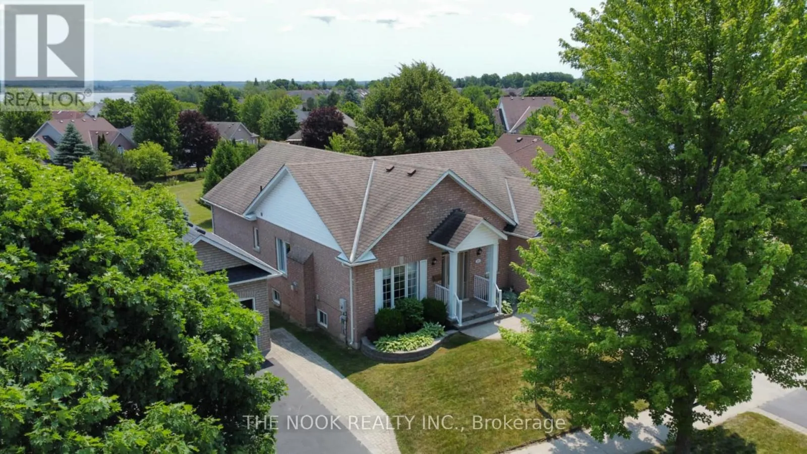 33 COMMONS BOULEVARD