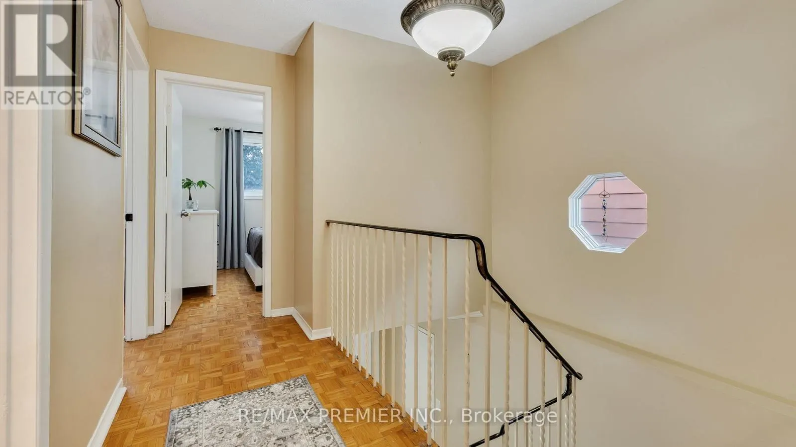 55 LOSCOMBE DRIVE
