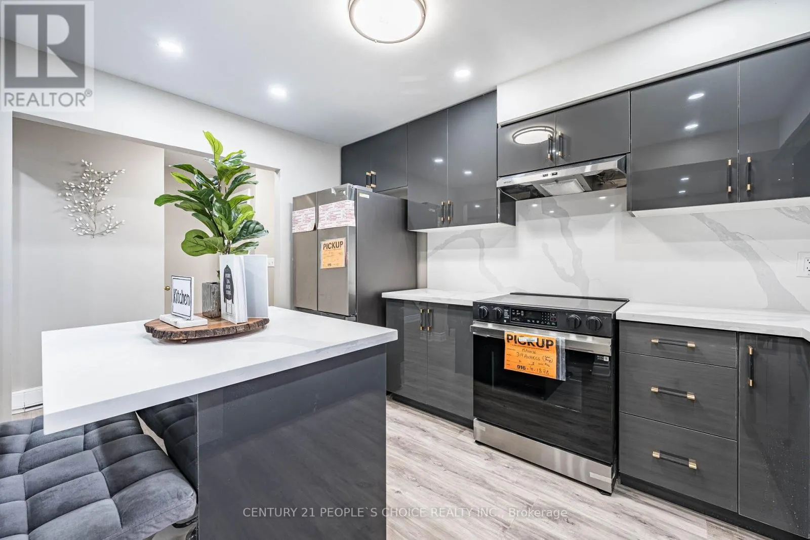 25 - 506 NORMANDY STREET