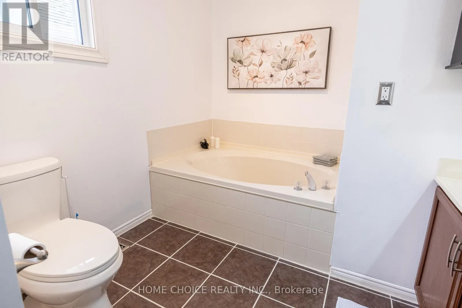 27 DONCASTER CRESCENT