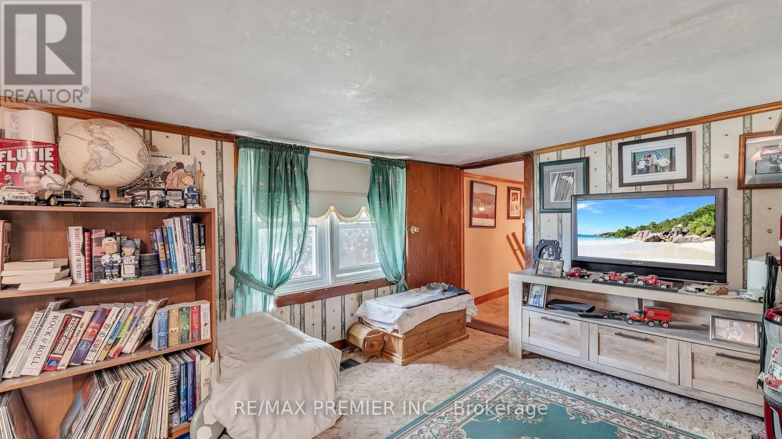 2059 MAPLE GROVE ROAD