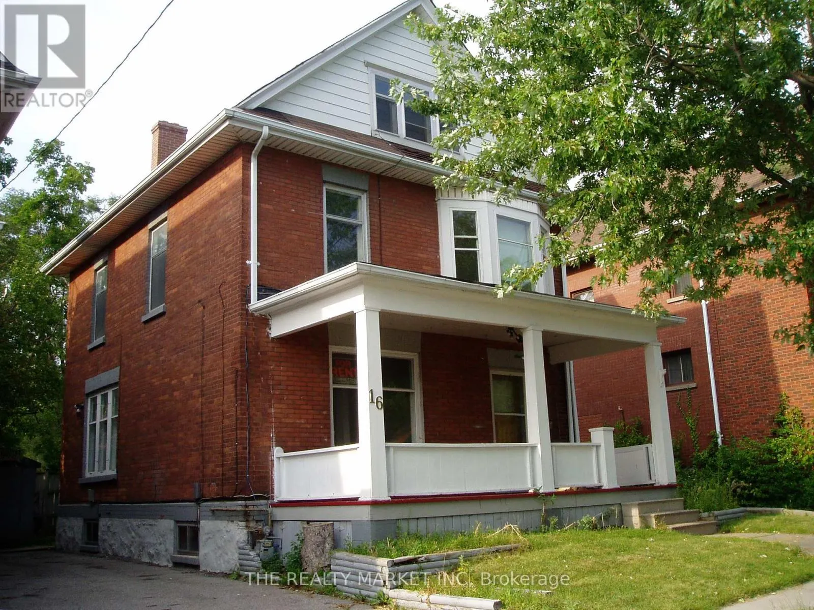 MAIN - 16 ELGIN STREET E