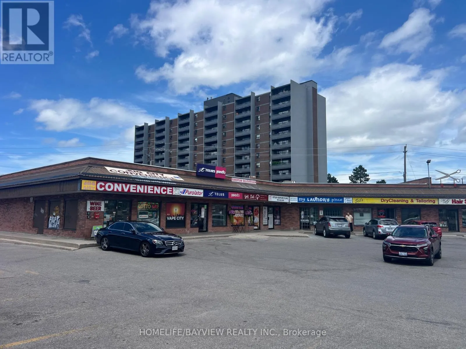 1 - 1330 RITSON ROAD N
