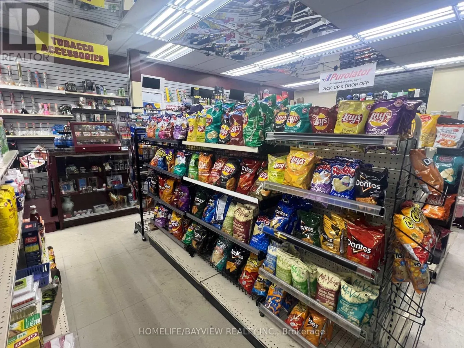 1 - 1330 RITSON ROAD N