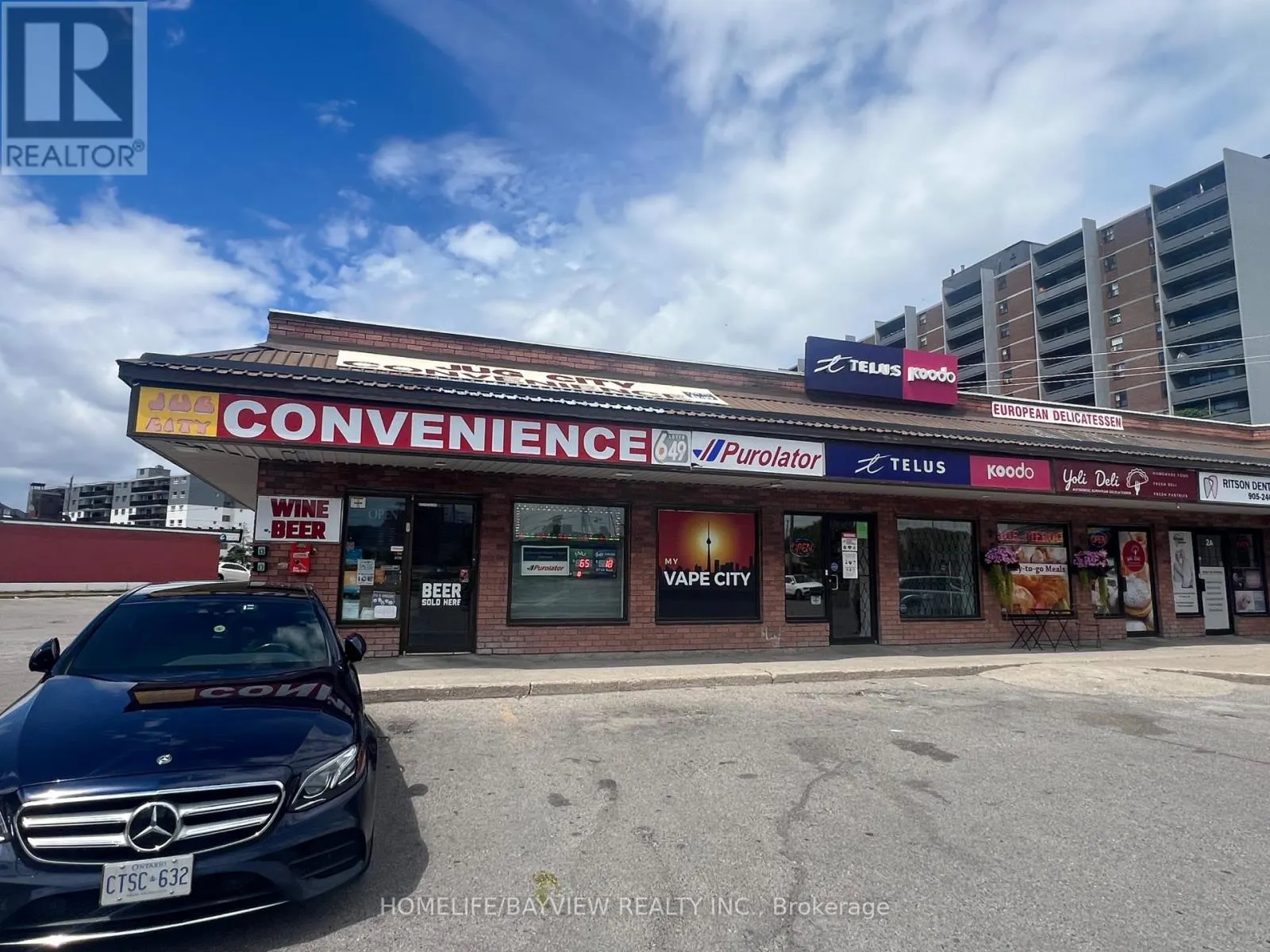 1 - 1330 RITSON ROAD N