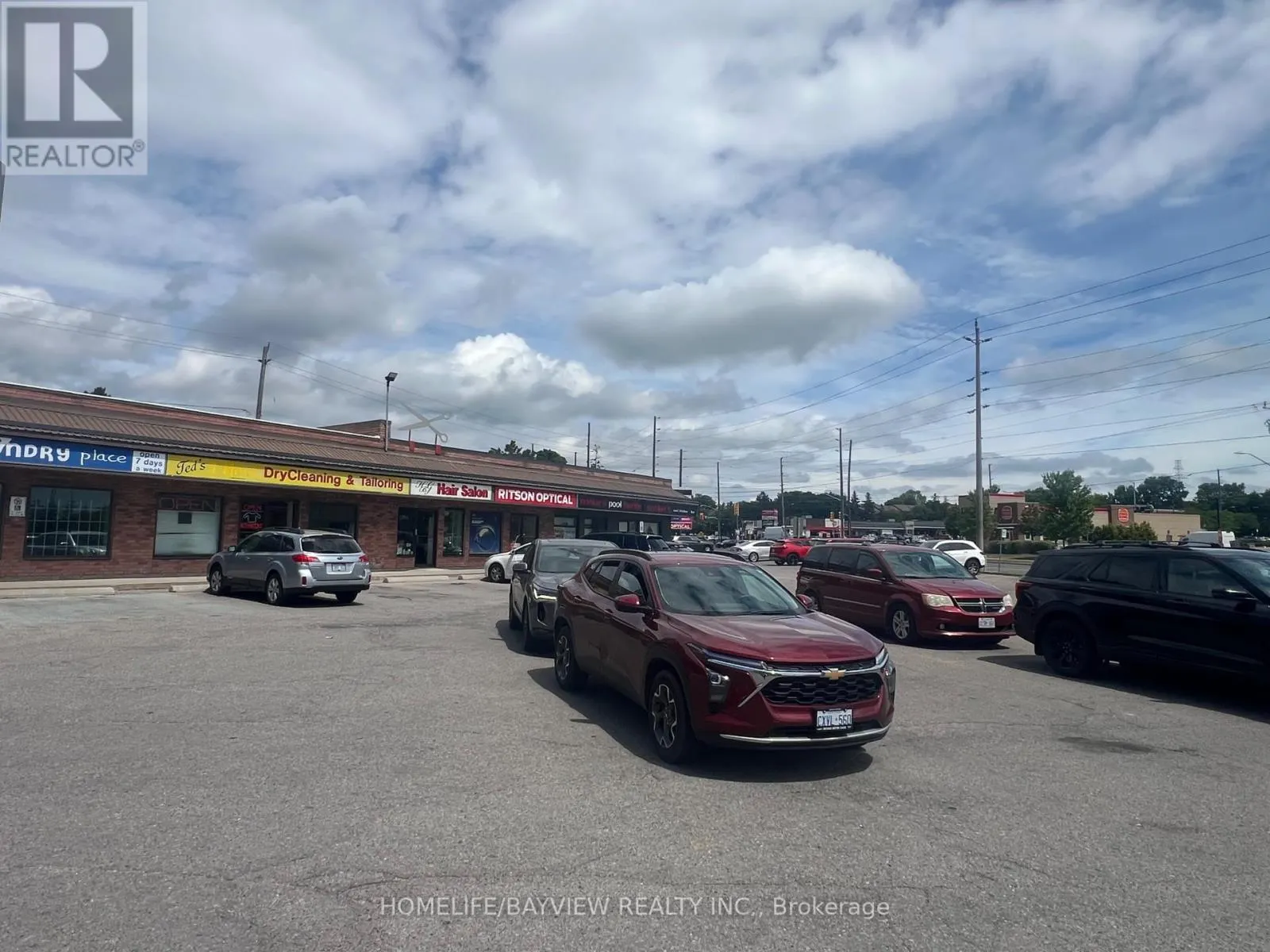 1 - 1330 RITSON ROAD N