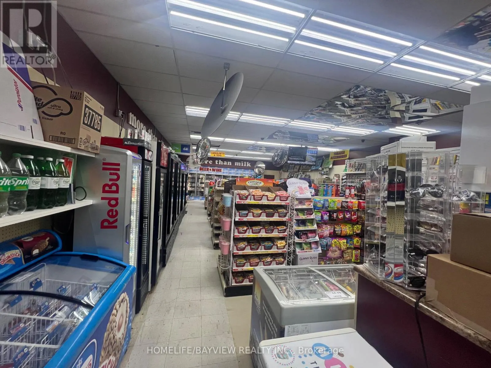 1 - 1330 RITSON ROAD N