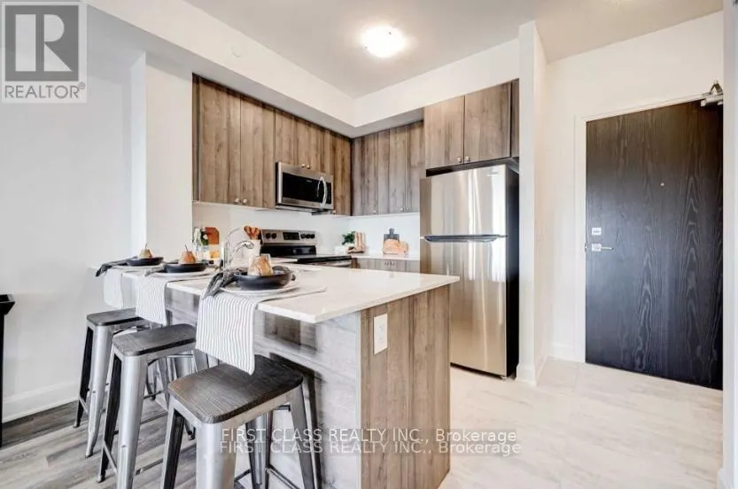 317 - 50 LAKEBREEZE DRIVE