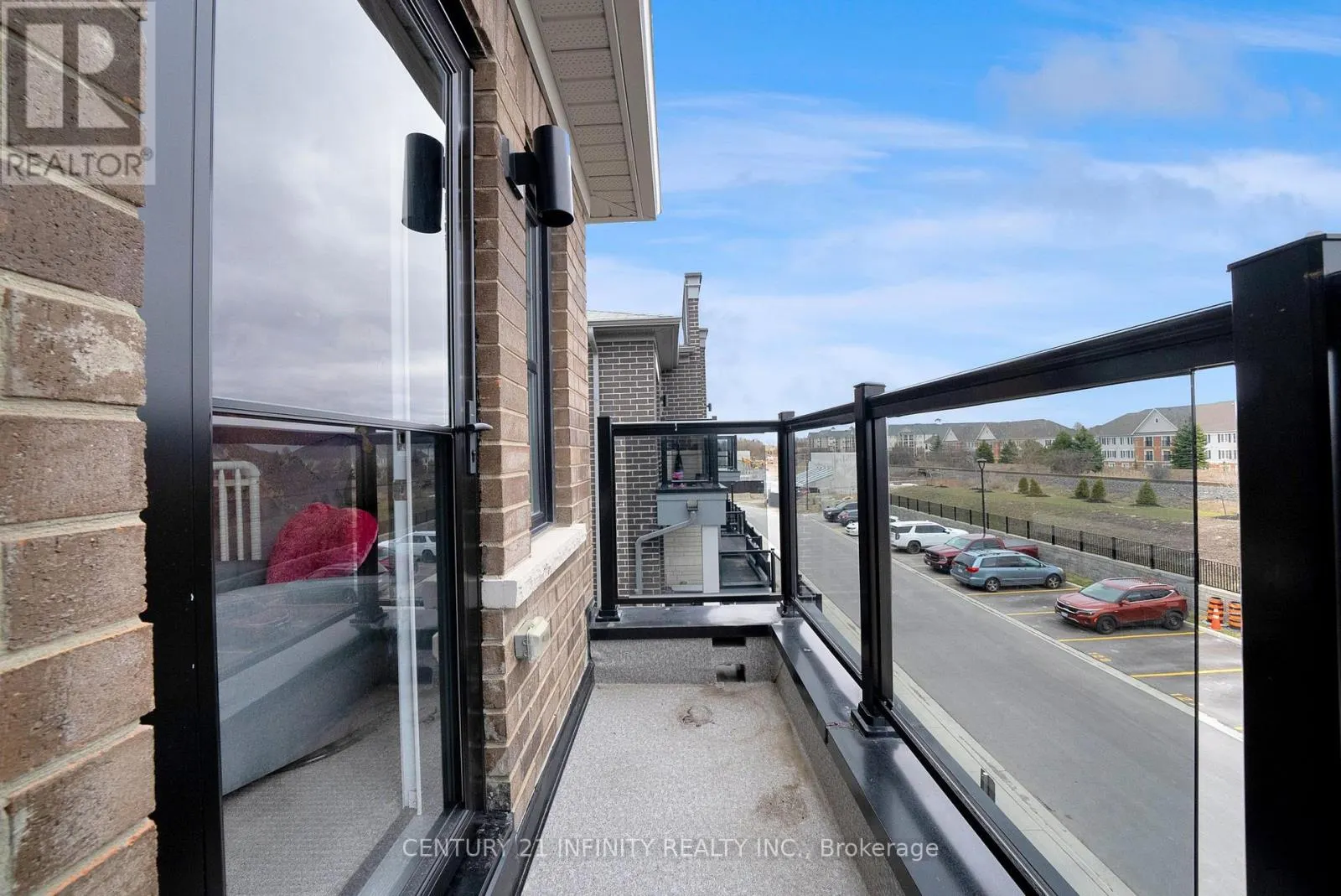 30 KING WILLIAM WAY