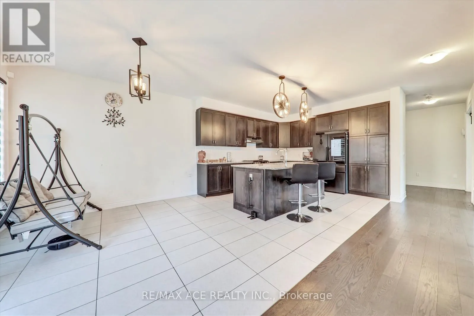 63 WAMSLEY CRESCENT
