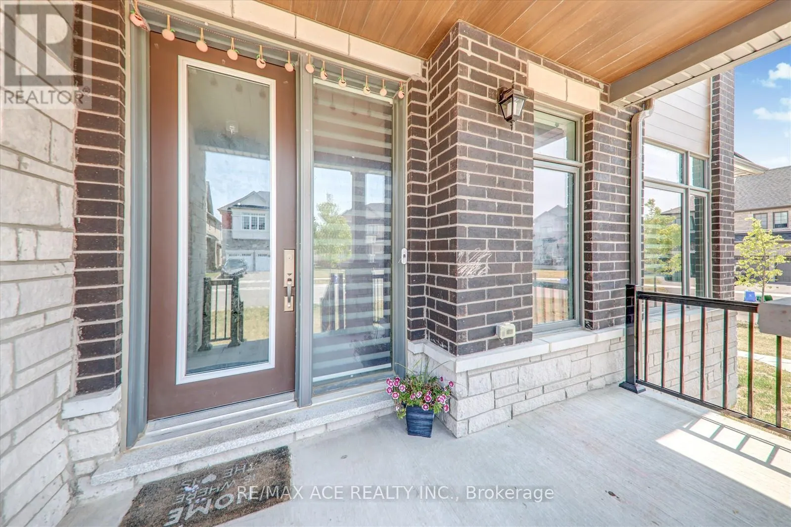 63 WAMSLEY CRESCENT