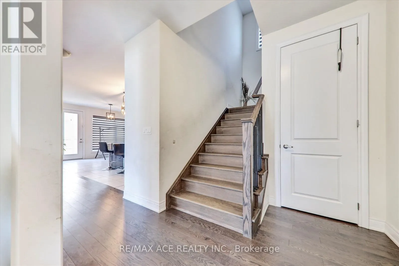 63 WAMSLEY CRESCENT