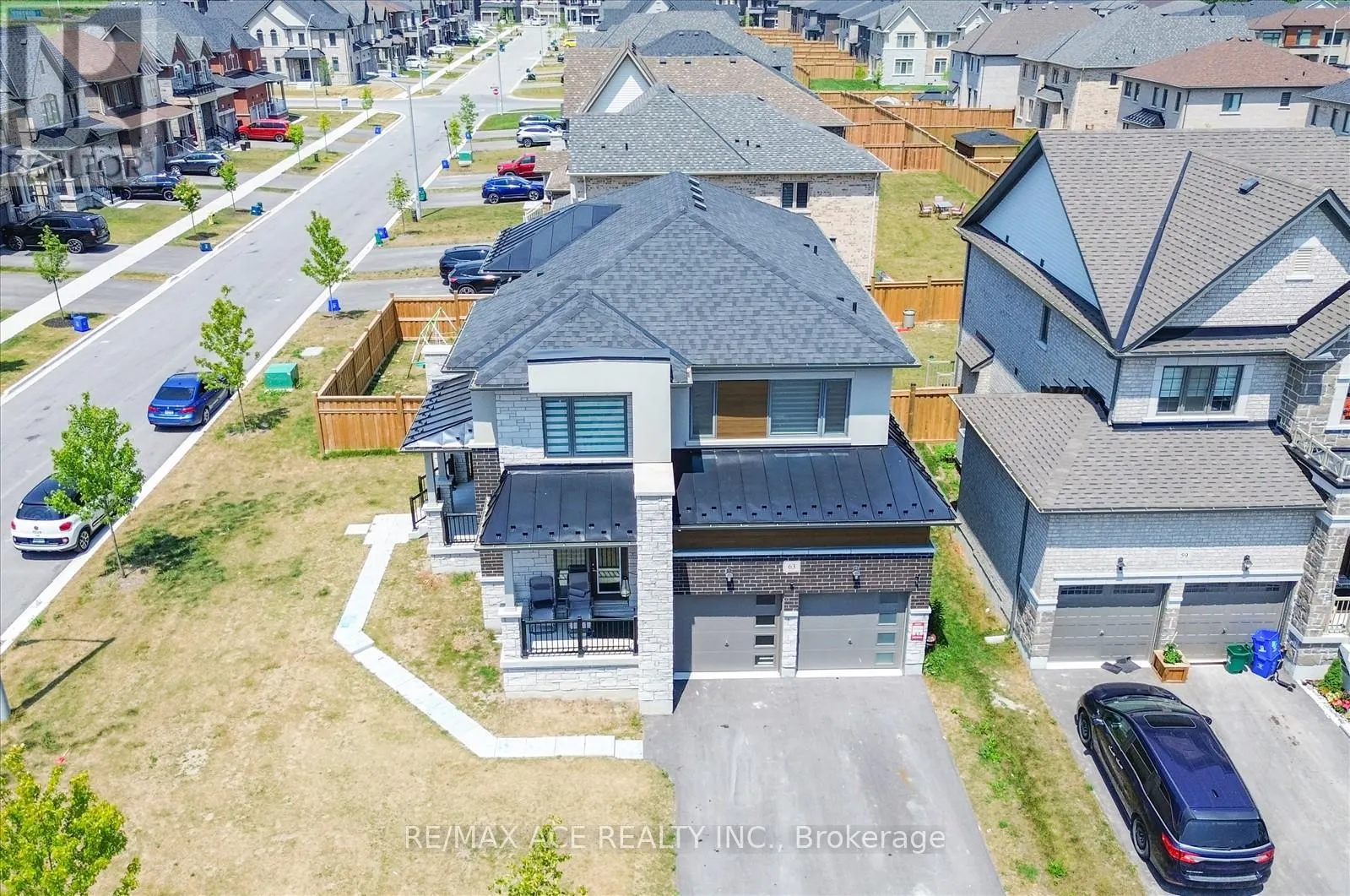 63 WAMSLEY CRESCENT